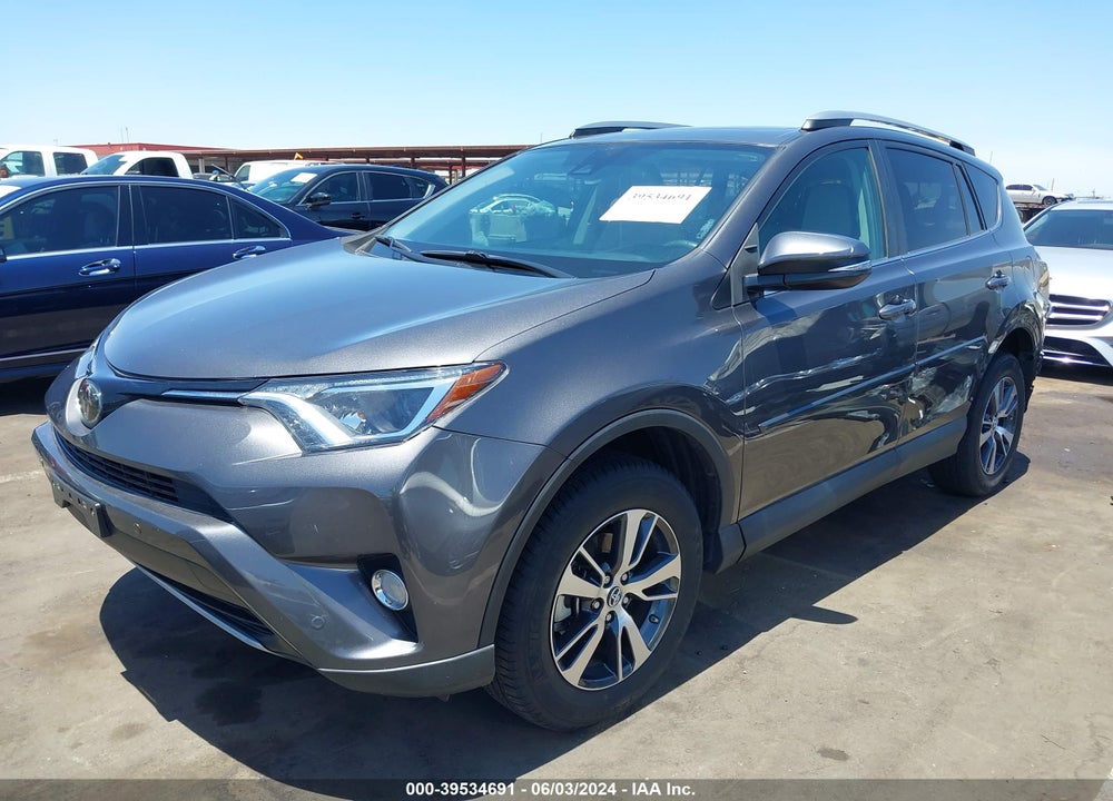2017 TOYOTA RAV4 XLE VIN: 2T3RFREV9HW559732