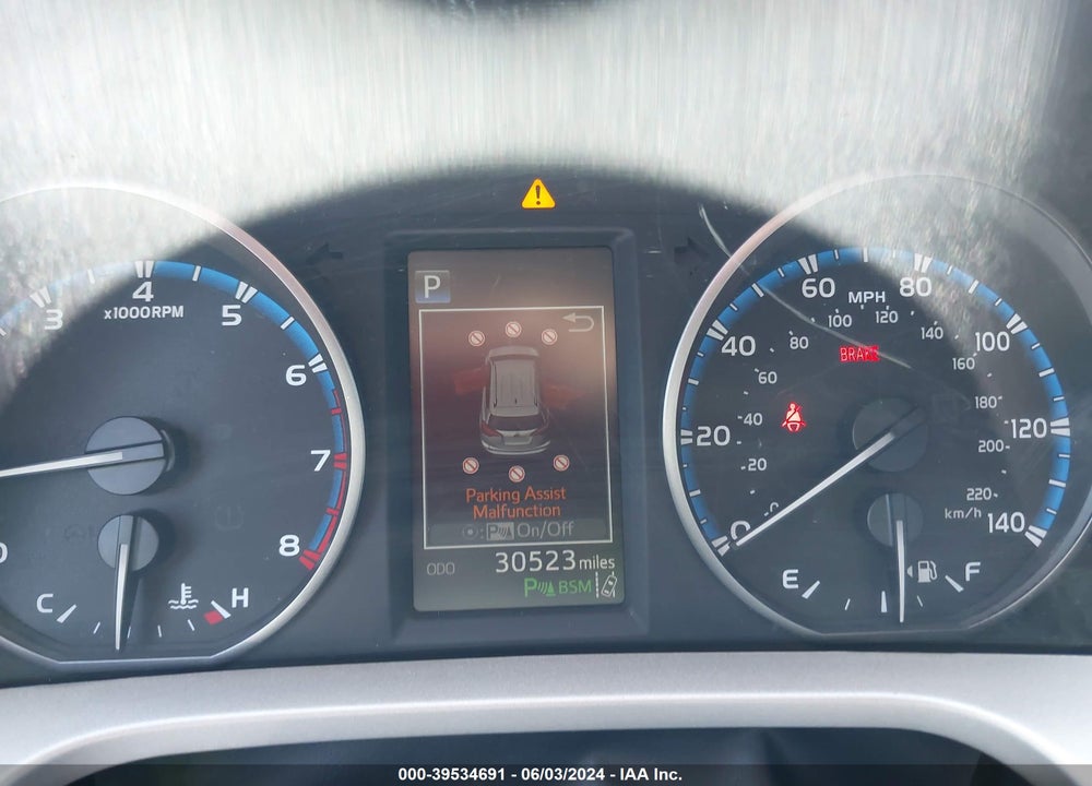 2017 TOYOTA RAV4 XLE VIN: 2T3RFREV9HW559732