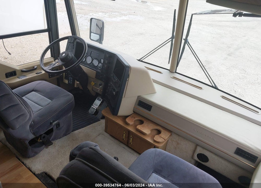 1993 SPARTAN MOTORS MOTORHOME VIN: 4S7UT9J19PC008996
