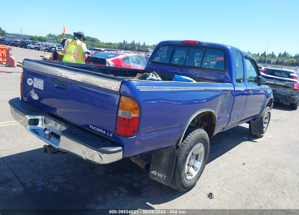 1995 TOYOTA TACOMA XTRACAB VIN: 4TAVN73F5SZ062102