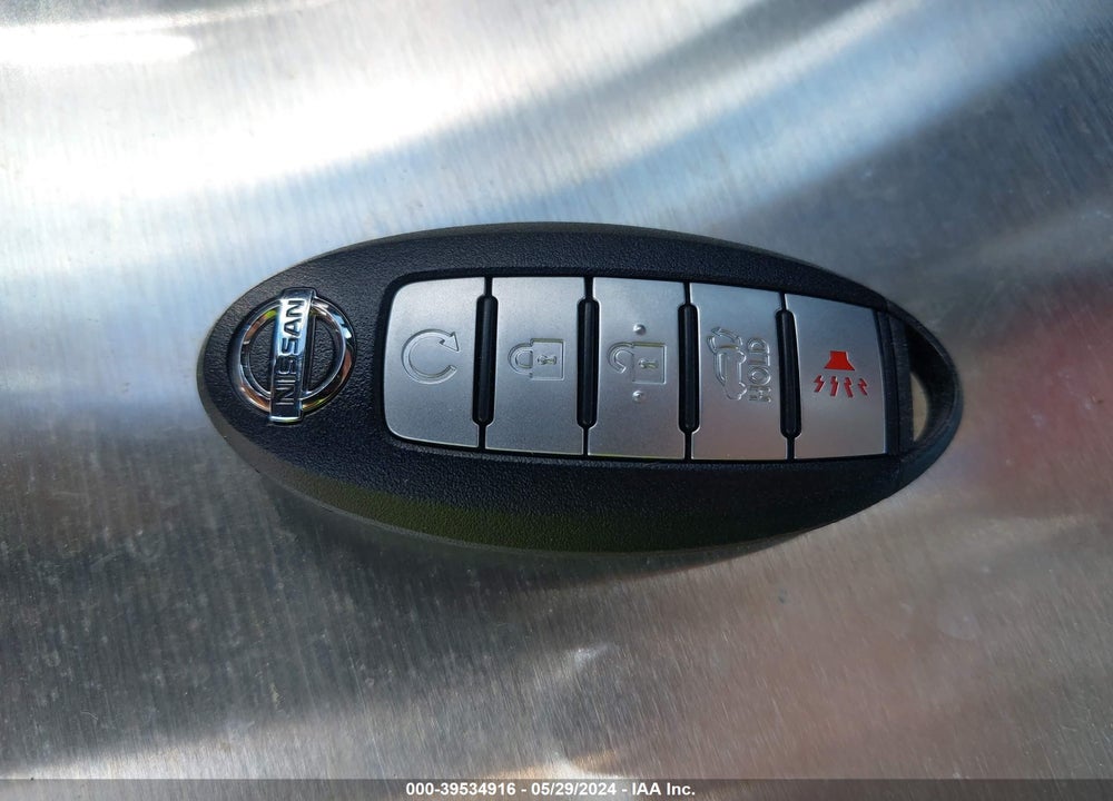 2018 NISSAN ROGUE SV VIN: 5N1AT2MV1JC758616