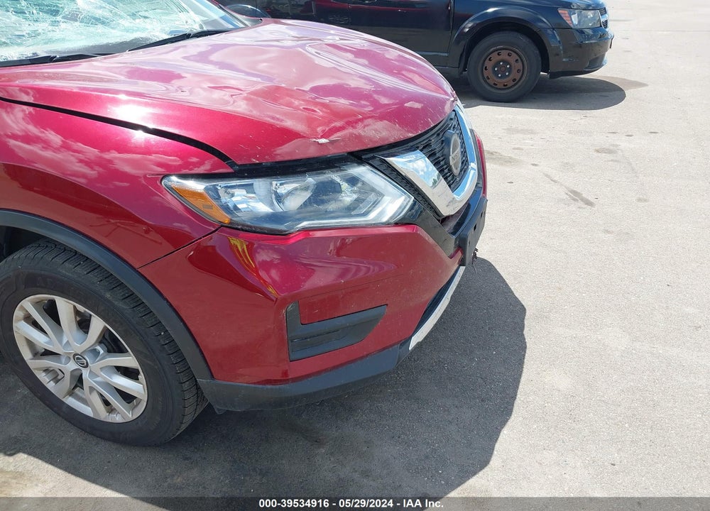 2018 NISSAN ROGUE SV VIN: 5N1AT2MV1JC758616