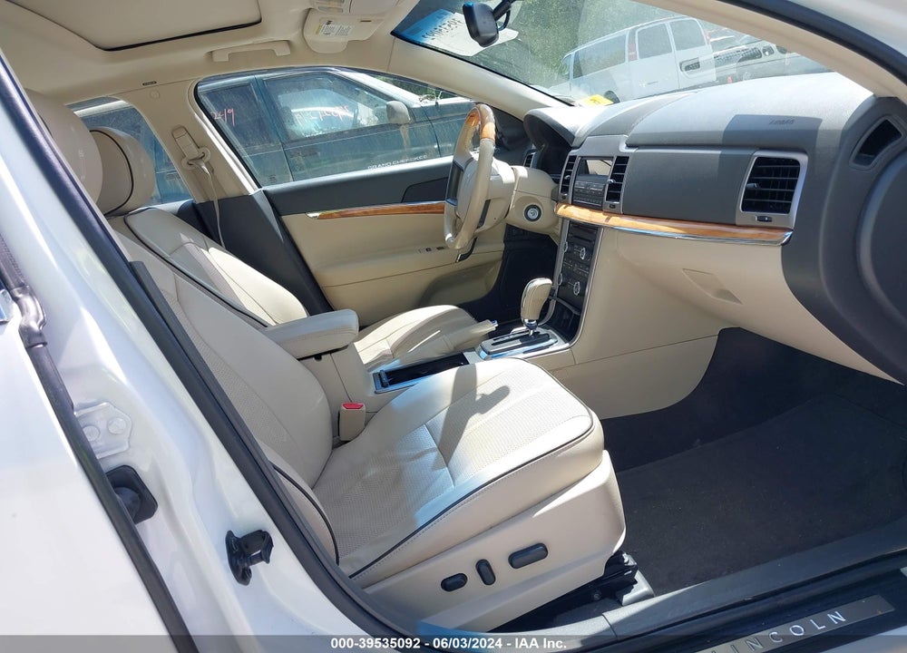 2011 LINCOLN MKZ HYBRID VIN: 3LNDL2L33BR756432