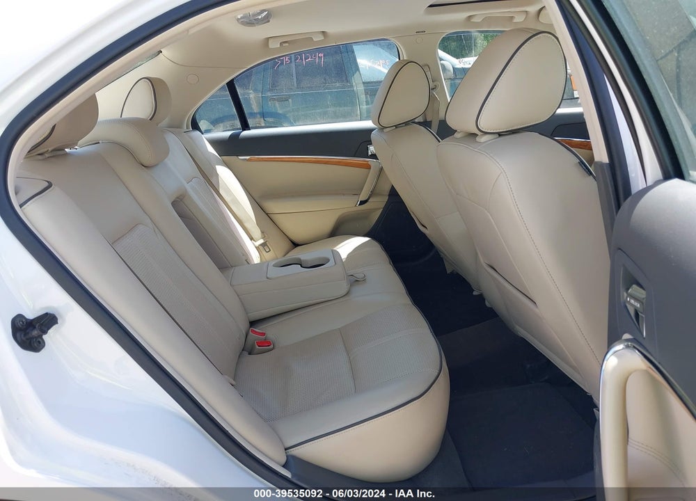 2011 LINCOLN MKZ HYBRID VIN: 3LNDL2L33BR756432