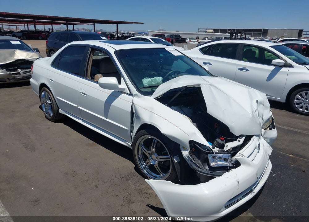 2001 HONDA ACCORD 3.0 EX VIN: 1HGCG16581A025310