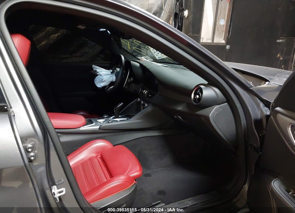 2024 ALFA ROMEO GIULIA VELOCE AWD VIN: ZARFANBNXR7679881
