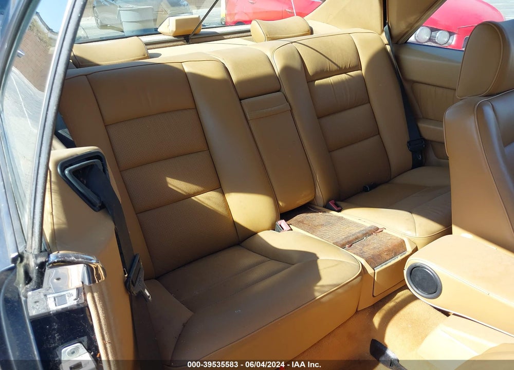 1992 MERCEDES-BENZ 300 CE VIN: WDBEA51E4NB576629