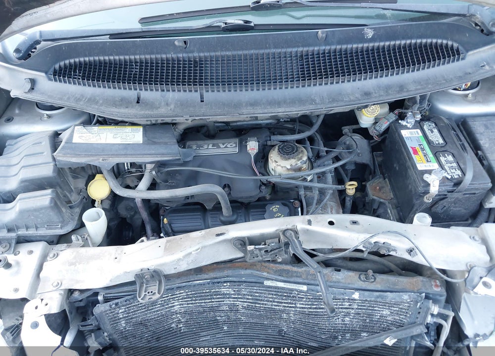 2005 CHRYSLER TOWN & COUNTRY LX VIN: 2C4GP44R05R593785