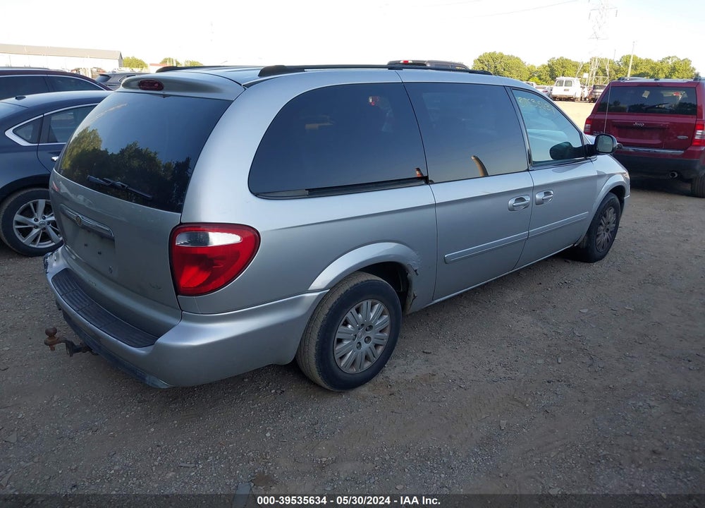 2005 CHRYSLER TOWN & COUNTRY LX VIN: 2C4GP44R05R593785