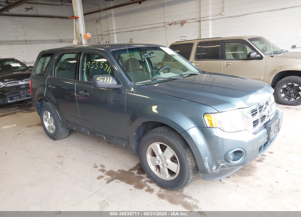 2012 FORD ESCAPE XLS VIN: 1FMCU0C77CKB05424