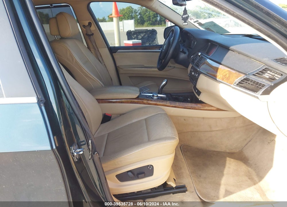 2009 BMW X5 XDRIVE48I VIN: 5UXFE835X9L168742