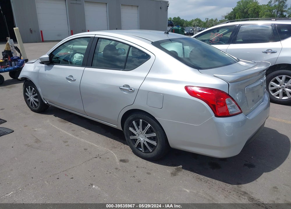 2019 NISSAN VERSA 1.6 SV VIN: 3N1CN7AP1KL823533