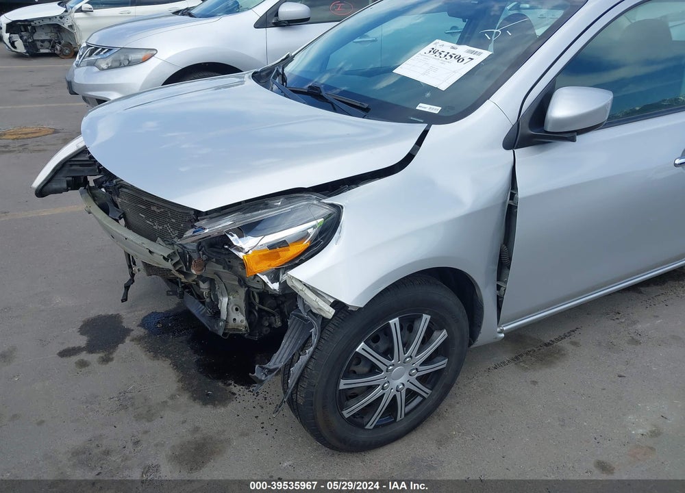 2019 NISSAN VERSA 1.6 SV VIN: 3N1CN7AP1KL823533