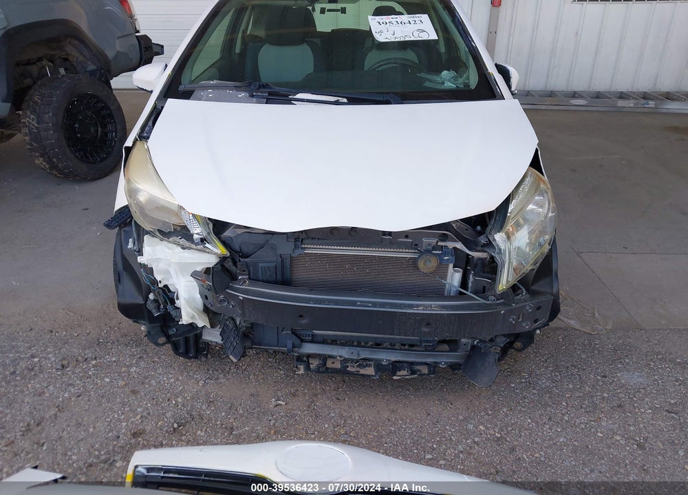 2014 TOYOTA YARIS VIN: JTDJTUD31ED590491