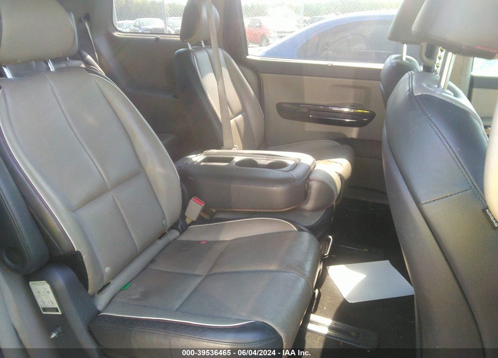 2016 KIA SEDONA EX VIN: KNDMC5C17G6113669
