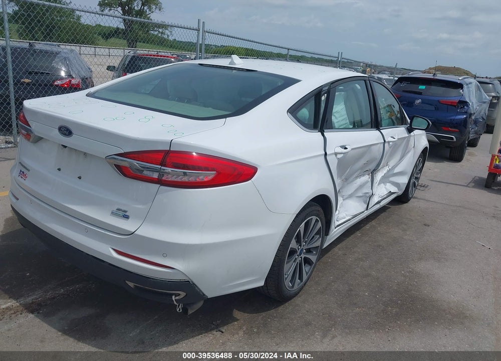 2019 FORD FUSION SE VIN: 3FA6P0T99KR259692