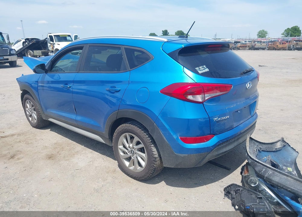 2017 HYUNDAI TUCSON SE VIN: KM8J3CA41HU465398