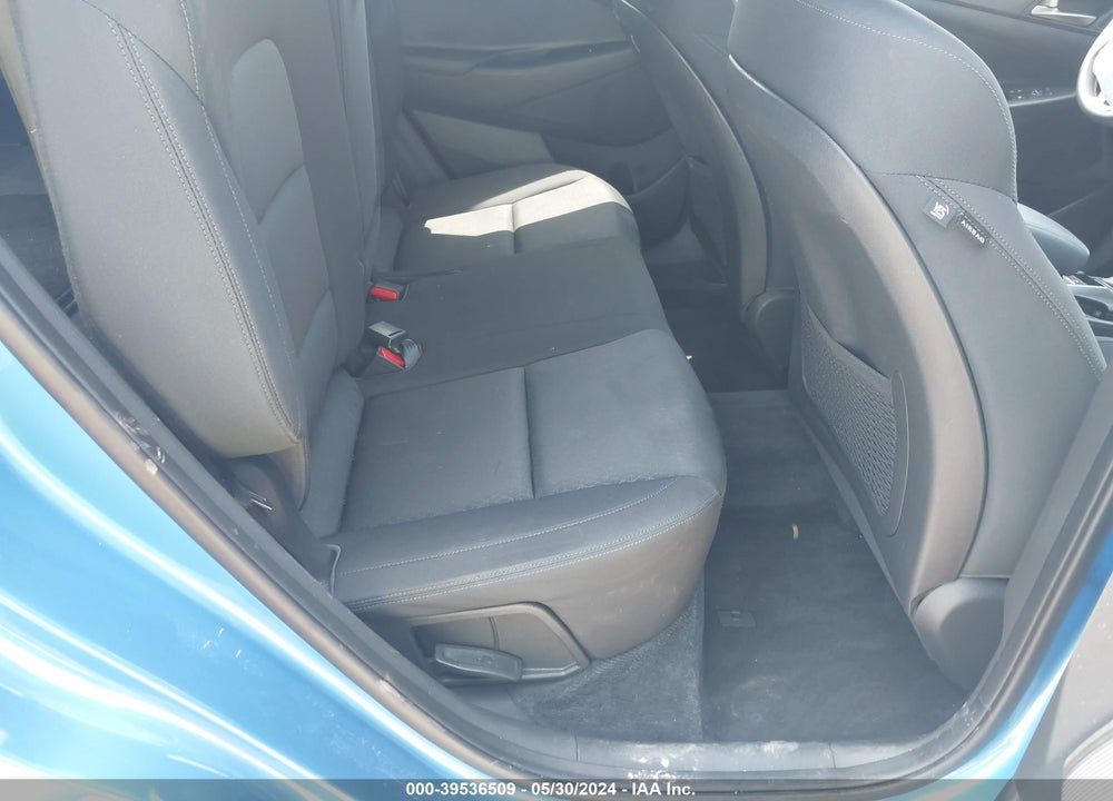 2017 HYUNDAI TUCSON SE VIN: KM8J3CA41HU465398