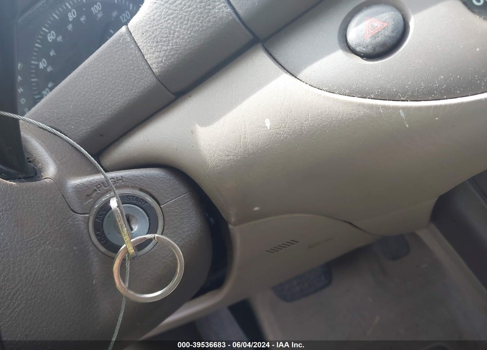 2004 TOYOTA CAMRY LE VIN: 4T1BE32K04U333920