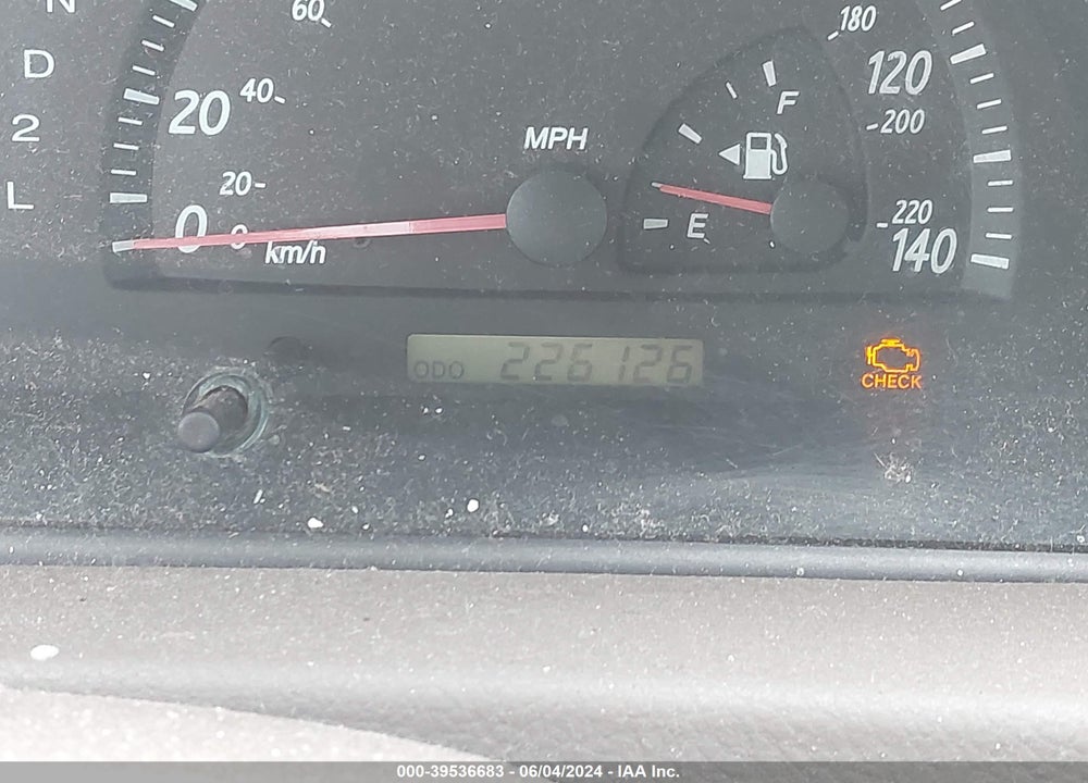 2004 TOYOTA CAMRY LE VIN: 4T1BE32K04U333920