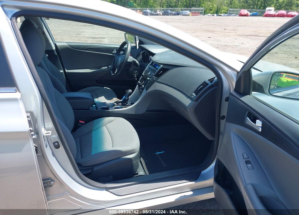 2012 HYUNDAI SONATA GLS VIN: 5NPEB4AC2CH434458