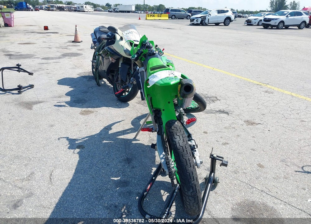 2022 KAWASAKI KX450 F VIN: JKAKXGJC1NA027273
