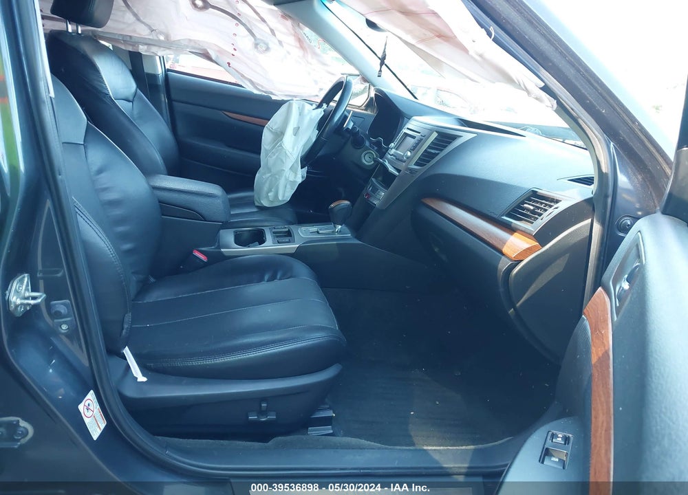 2013 SUBARU OUTBACK 2.5I LIMITED VIN: 4S4BRBKCXD3240142