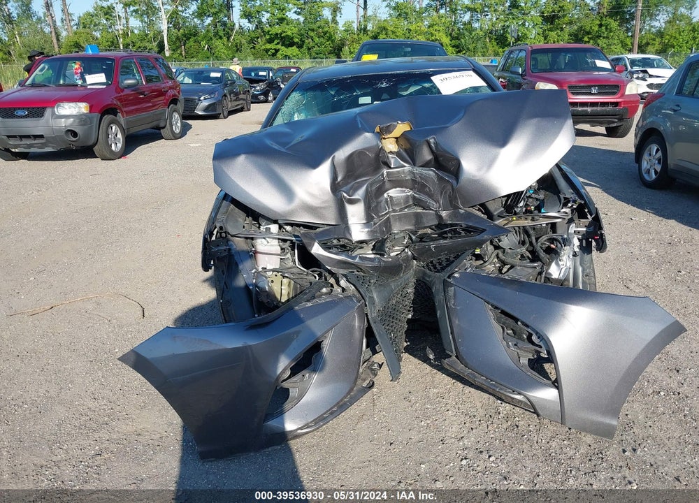 2019 TOYOTA CAMRY SE VIN: 4T1B11HK2KU166237
