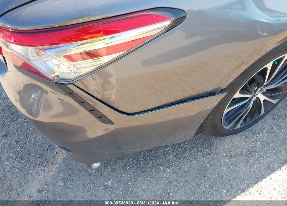 2019 TOYOTA CAMRY SE VIN: 4T1B11HK2KU166237