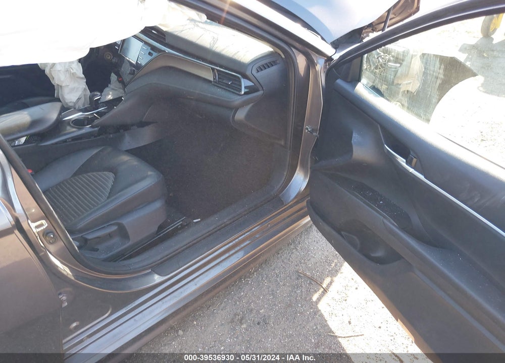 2019 TOYOTA CAMRY SE VIN: 4T1B11HK2KU166237
