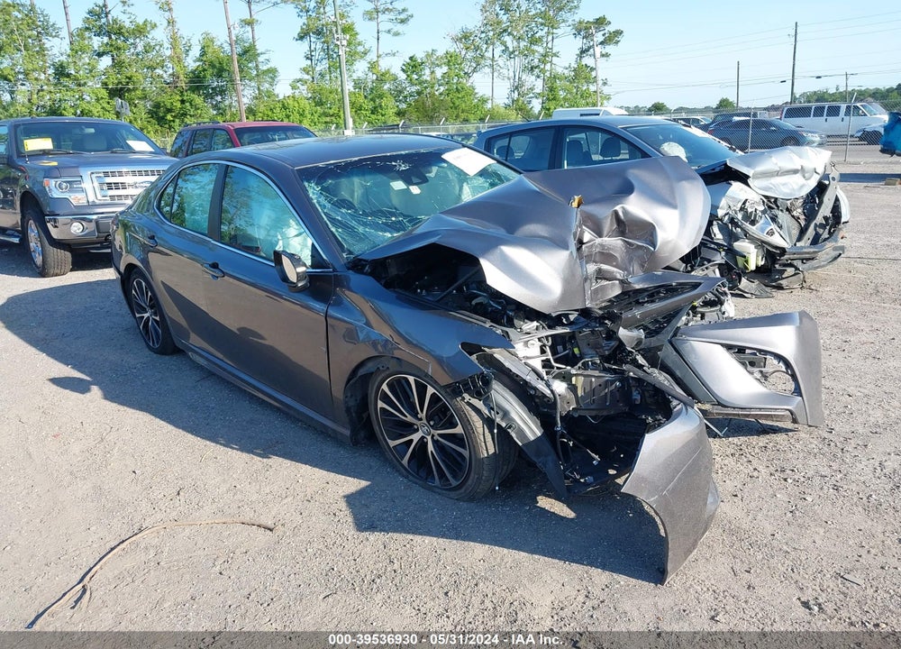2019 TOYOTA CAMRY SE VIN: 4T1B11HK2KU166237