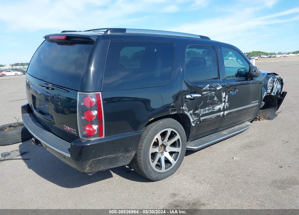 2014 GMC YUKON DENALI VIN: 1GKS2EEF9ER154825