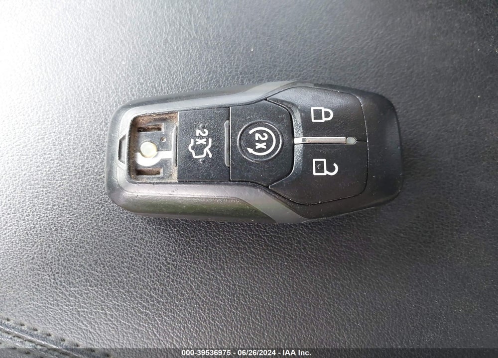2015 FORD EDGE SEL VIN: 2FMTK3J8XFBB32442