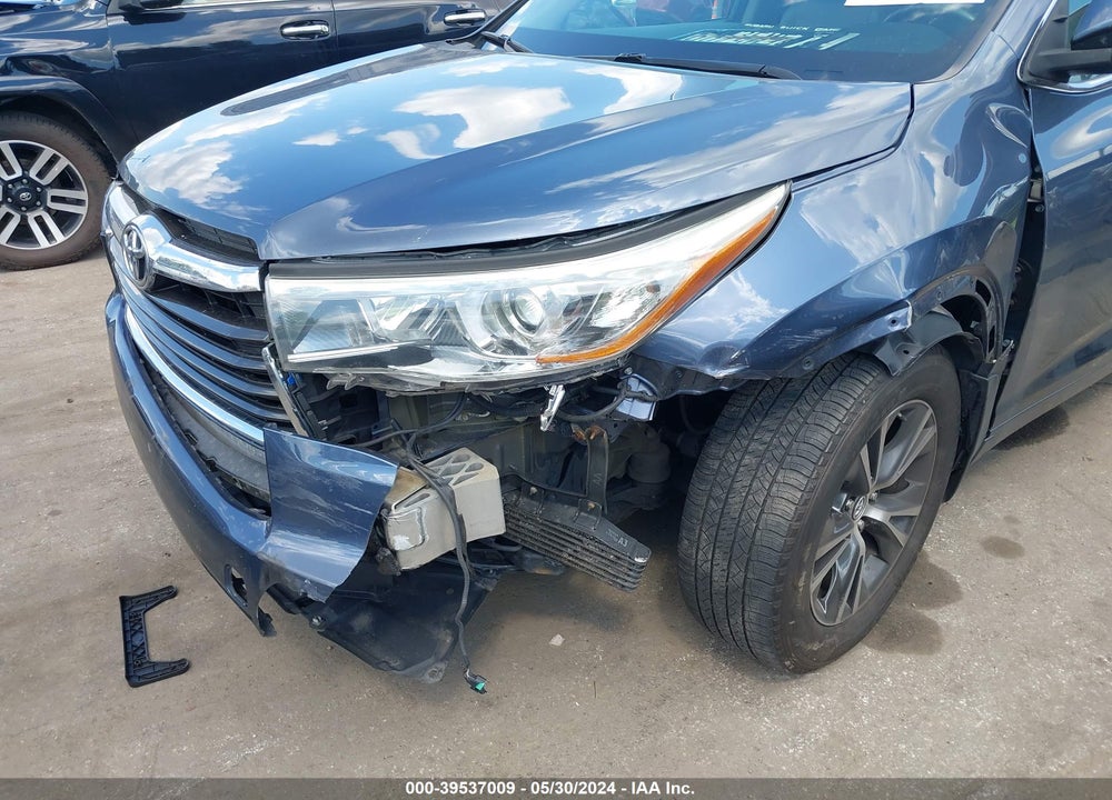 2016 TOYOTA HIGHLANDER XLE V6 VIN: 5TDJKRFH4GS284286