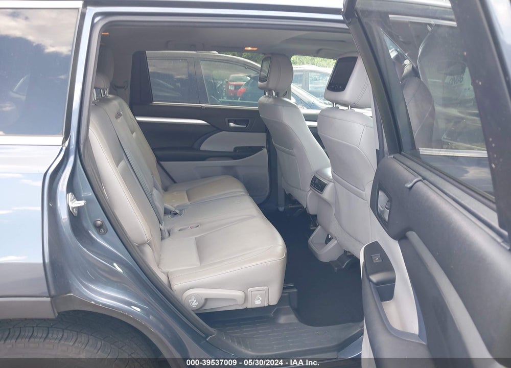 2016 TOYOTA HIGHLANDER XLE V6 VIN: 5TDJKRFH4GS284286