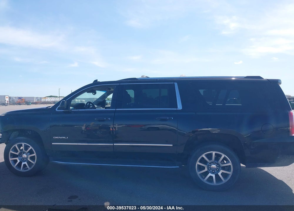2016 GMC YUKON XL DENALI VIN: 1GKS2HKJ2GR479359