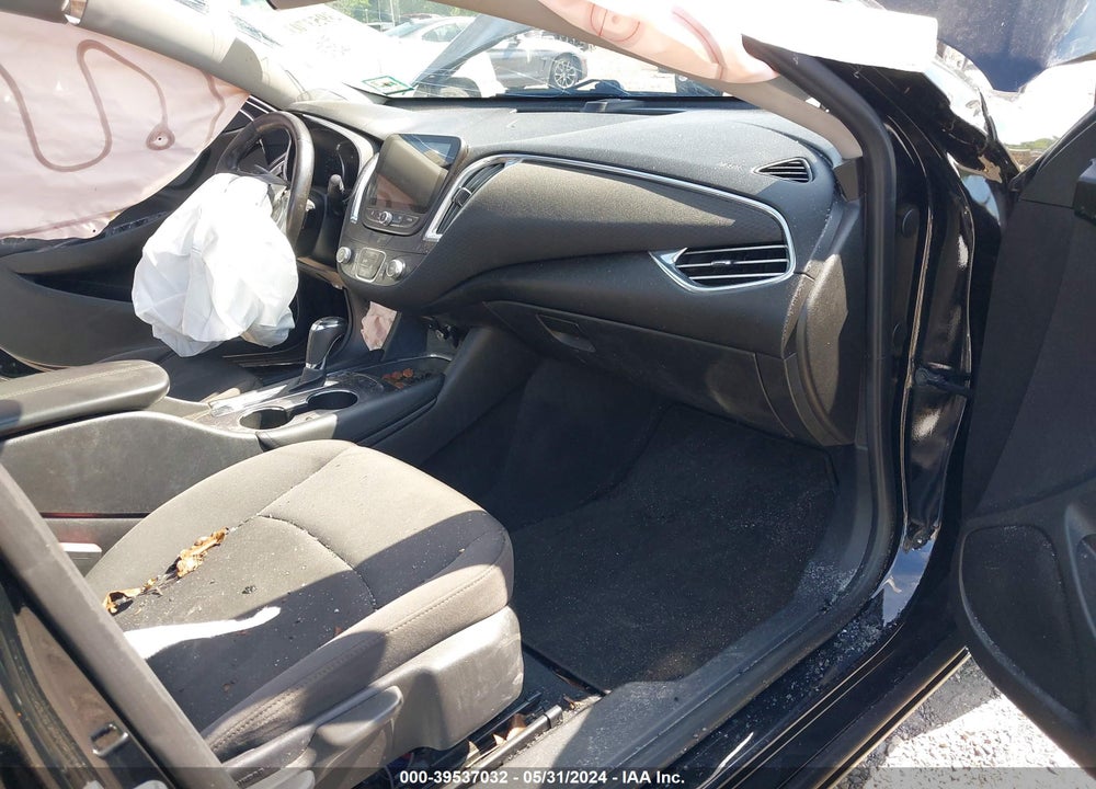 2018 CHEVROLET MALIBU LT VIN: 1G1ZD5ST9JF225458