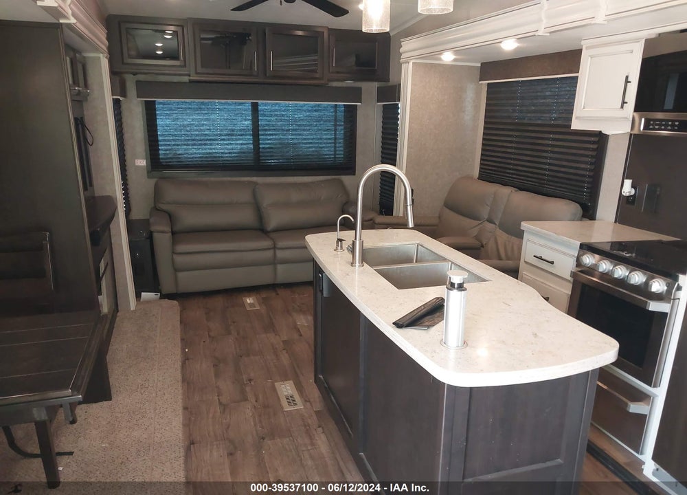 2020 JAYCO EAGLE VIN: 1UJCJ0BT6L1WK0318