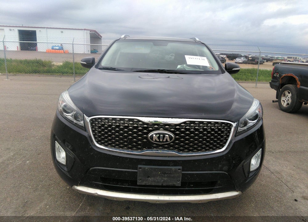 2017 KIA SORENTO 3.3L SX VIN: 5XYPKDA56HG232375