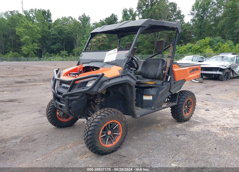 2016 HONDA SXS1000 M3 VIN: 1HFVE04A3G4006877