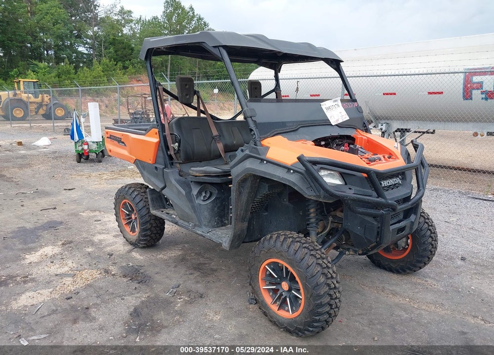 2016 HONDA SXS1000 M3 VIN: 1HFVE04A3G4006877