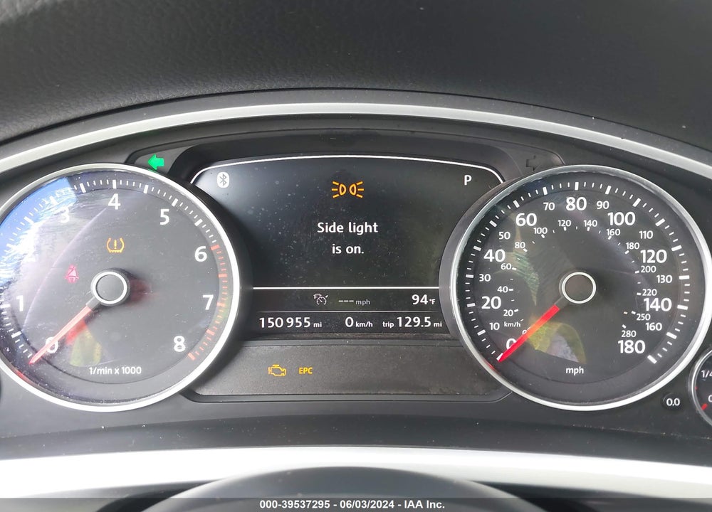 2015 VOLKSWAGEN TOUAREG V6 EXECUTIVE VIN: WVGEF9BP0FD002394