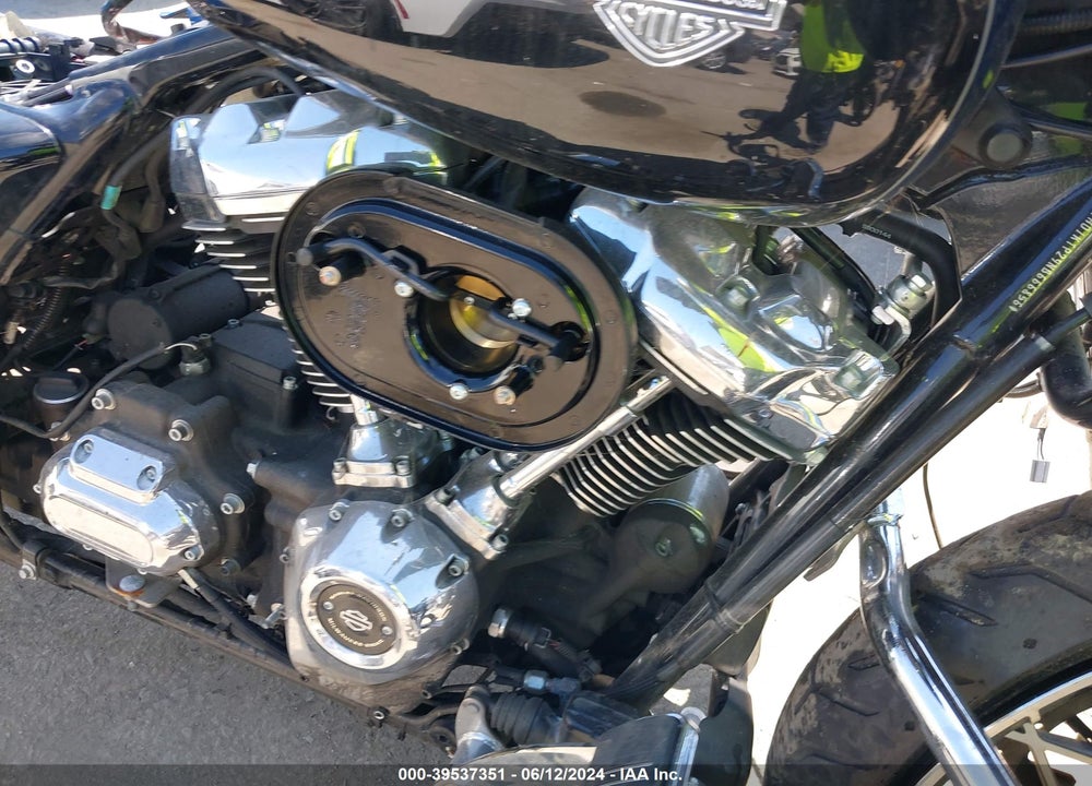 2022 HARLEY-DAVIDSON FLTRXS VIN: 1HD1KTP29NB666856