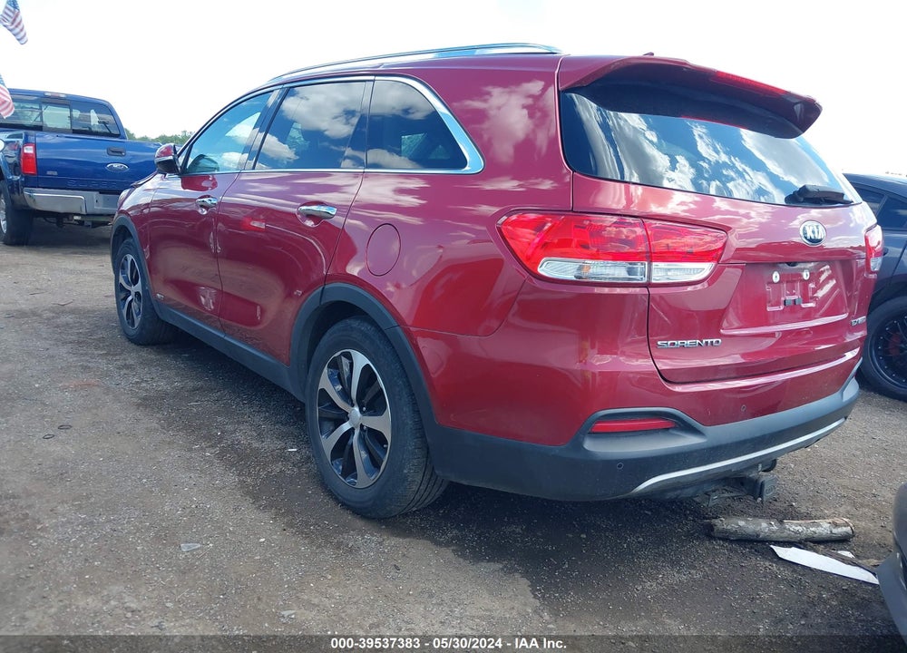 2018 KIA SORENTO 2.0T EX VIN: 5XYPHDA11JG357138
