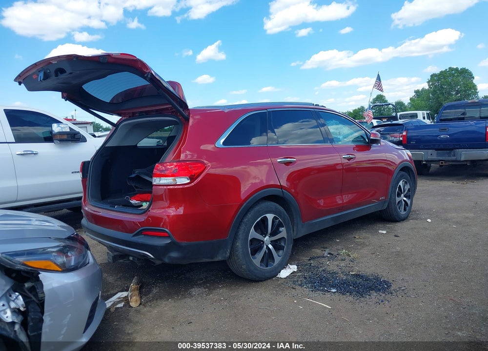 2018 KIA SORENTO 2.0T EX VIN: 5XYPHDA11JG357138