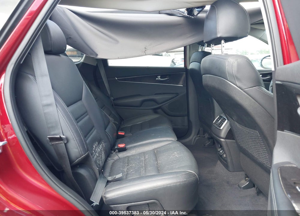 2018 KIA SORENTO 2.0T EX VIN: 5XYPHDA11JG357138