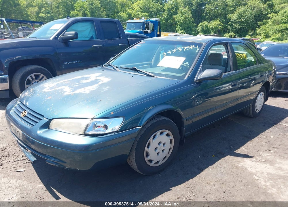 1998 TOYOTA CAMRY LE VIN: 4T1BG22K3WU344899