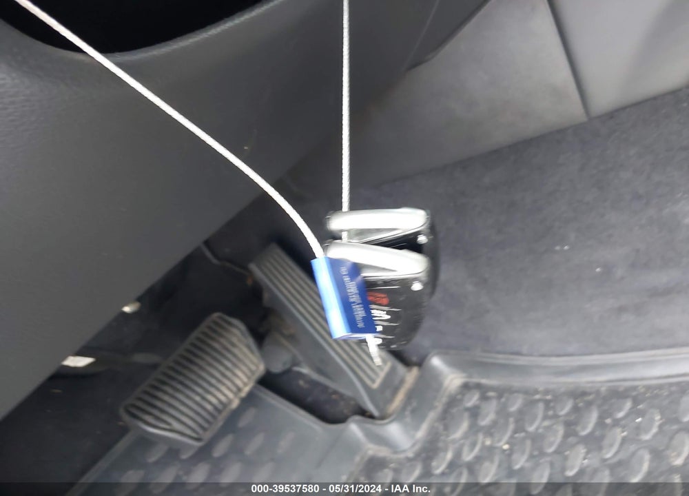 2015 HYUNDAI GENESIS 3.8 VIN: KMHGN4JE4FU073628