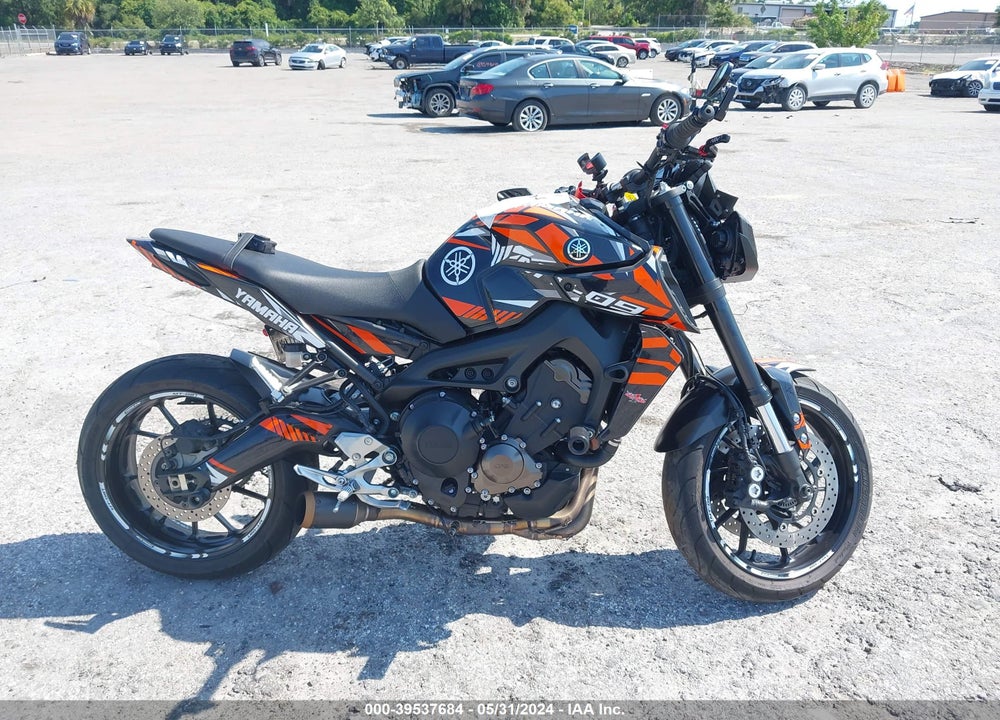 2020 YAMAHA MT09 VIN: JYARN53E6LA008496