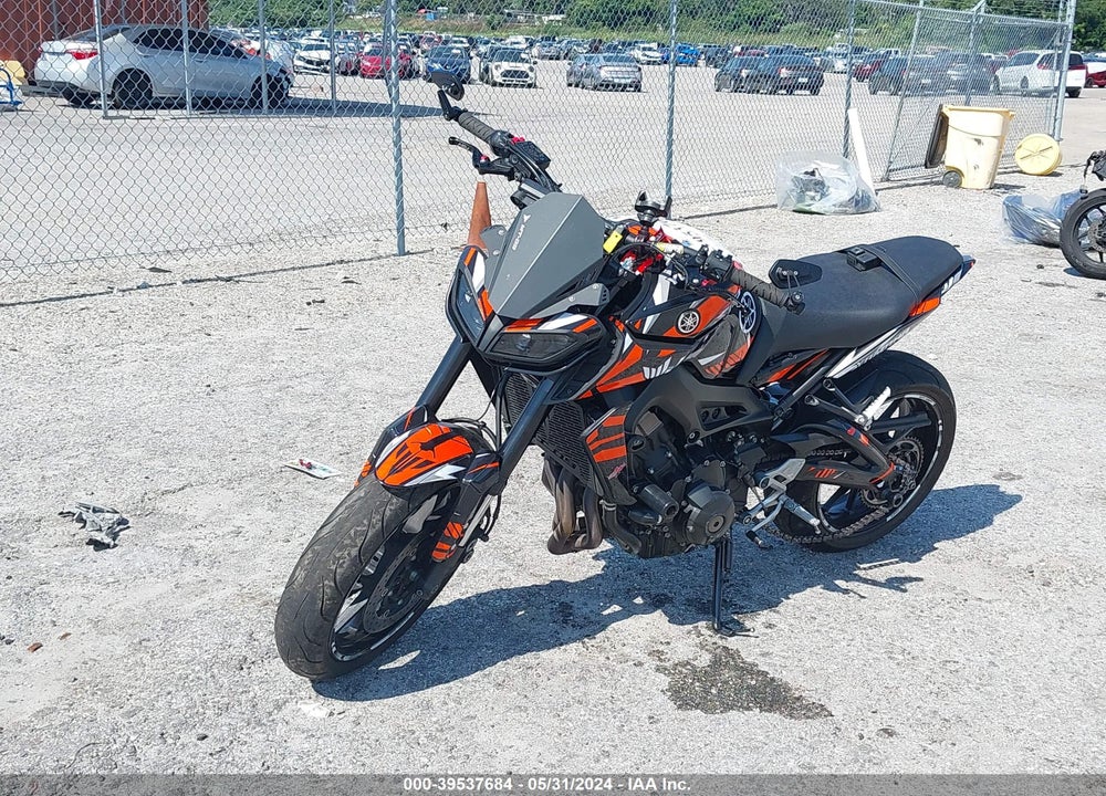 2020 YAMAHA MT09 VIN: JYARN53E6LA008496